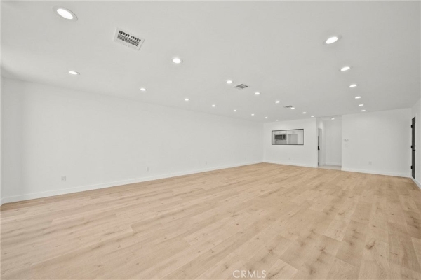 Listing Image #3 - Others for sale at 11488 Burbank Blvd, North Hollywood CA 91601 Listing Image #3 - Others for sale at 11488 Burbank Blvd, North Hollywood CA 91601