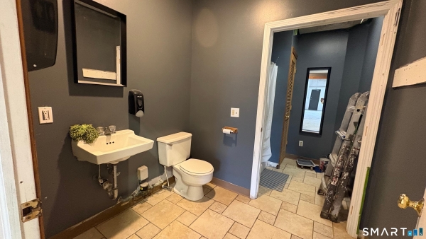Listing Image #3 - Others for sale at 7 Moody Road D, Enfield CT 06082