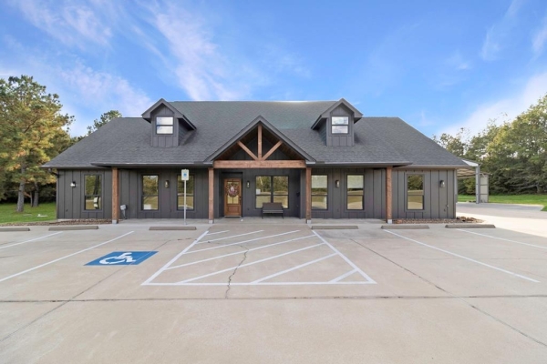 Listing Image #1 - Office for sale at 7899 US Hwy 190 W, Livingston TX 77351