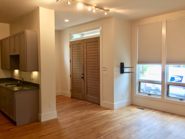 Listing Image #2 - Multi-family for sale at 247 Rutledge Avenue, A, Charleston SC 29403