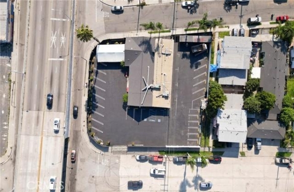 Listing Image #3 - Others for sale at 147 E Rosecrans Avenue, CMP CA 90222
