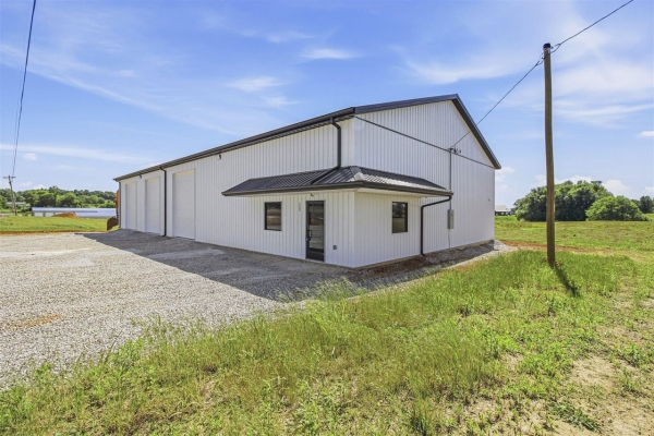 Listing Image #2 - Others for sale at 7565 Happy Valley Road, Cave City KY 42127