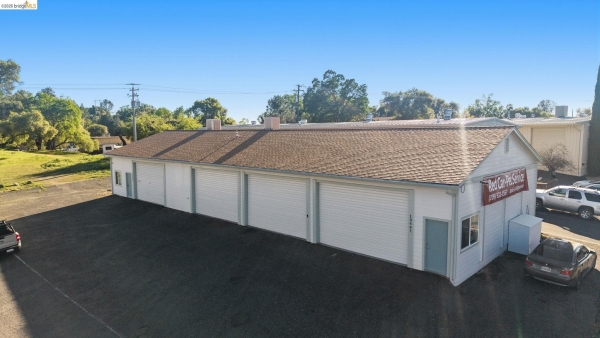 Listing Image #1 - Others for sale at 19441 Village Dr, Sonora CA 95370