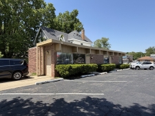 Listing Image #3 - Office for sale at 513 E Locust Street, Bloomington IL 61701