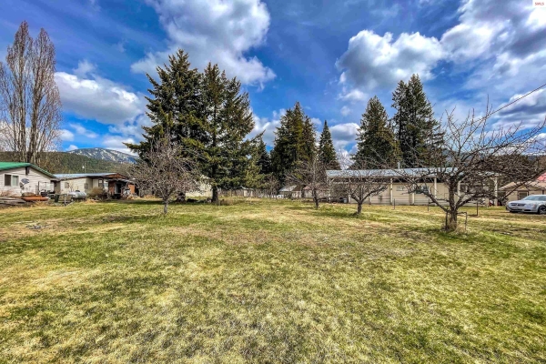 Listing Image #2 - Others for sale at 400 Highway 200, Clark Fork ID 83811