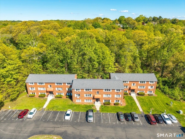 Listing Image #2 - Multi-family for sale at 40-44 Briarwood Lane, Branford CT 06405