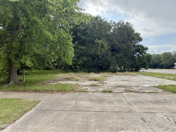 Listing Image #3 - Others for sale at 2200 23rd Avenue, Gulfport MS 39501 Listing Image #3 - Others for sale at 2200 23rd Avenue, Gulfport MS 39501
