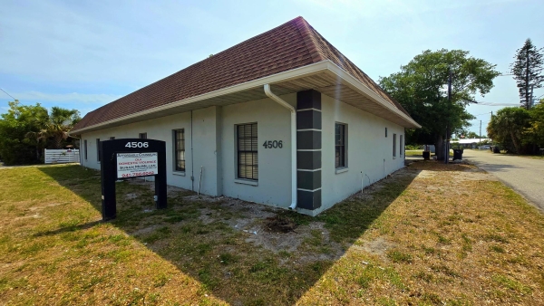Listing Image #1 - Office for sale at 4506 26th St. W., Bradenton FL 34207 Listing Image #1 - Office for sale at 4506 26th St. W., Bradenton FL 34207