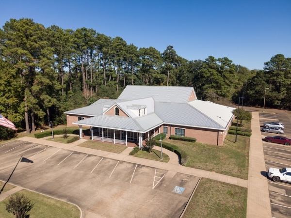 Listing Image #2 - Office for sale at 951 E Loop 304, Crockett TX 75835 Listing Image #2 - Office for sale at 951 E Loop 304, Crockett TX 75835