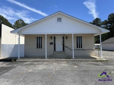 Office property for sale in Cochran, GA