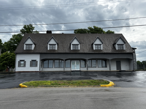 Listing Image #2 - Retail for sale at 205 Grandview Drive, Frankfort KY 40601