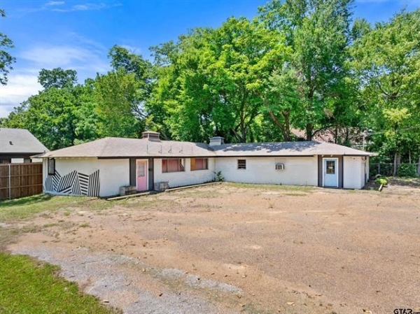 Listing Image #3 - Others for sale at 207 S College, Lindale TX 75771 Listing Image #3 - Others for sale at 207 S College, Lindale TX 75771