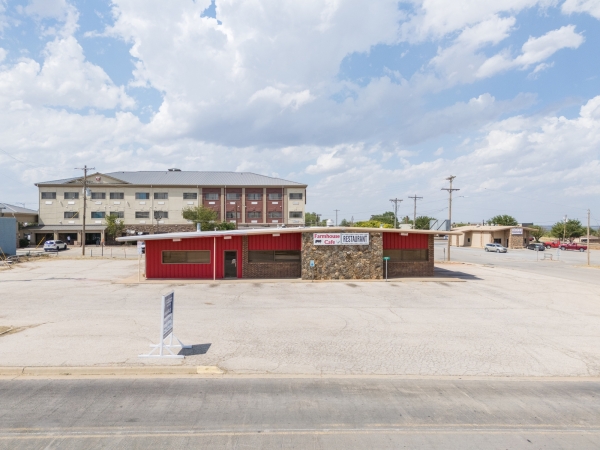 Listing Image #1 - Retail for sale at 103 I-40, Shamrock TX 79079 Listing Image #1 - Retail for sale at 103 I-40, Shamrock TX 79079
