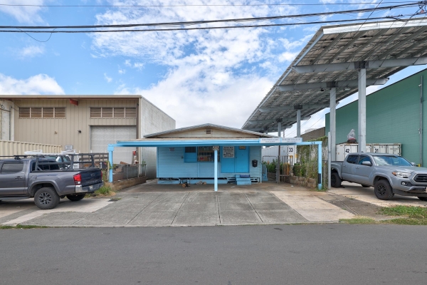 Listing Image #2 - Industrial for sale at 748 Gulick Avenue, Honolulu HI 96819 Listing Image #2 - Industrial for sale at 748 Gulick Avenue, Honolulu HI 96819