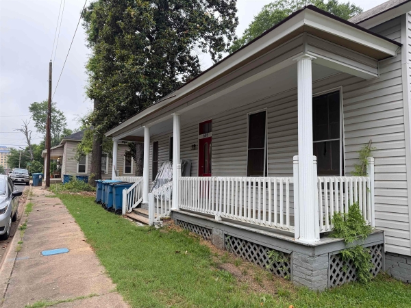 Listing Image #1 - Others for sale at 605 E Houston, Marshall TX 75670