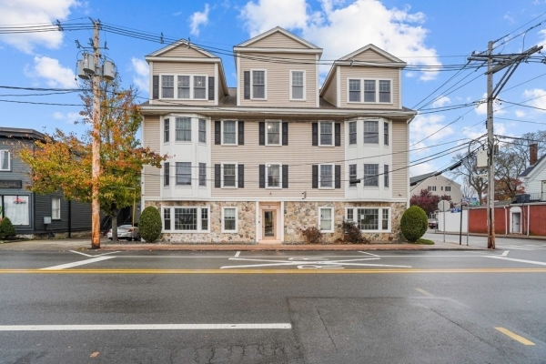 Listing Image #1 - Others for sale at 10 Porter St , C, Stoughton MA 02072