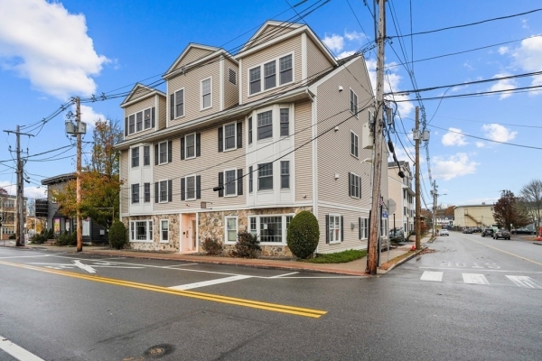 Listing Image #3 - Others for sale at 10 Porter St , C, Stoughton MA 02072