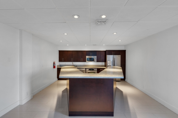 Listing Image #3 - Office for sale at 3015 North Ocean Boulevard, Fort Lauderdale FL 33308 Listing Image #3 - Office for sale at 3015 North Ocean Boulevard, Fort Lauderdale FL 33308