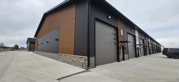Listing Image #2 - Others for sale at 109 Fisher Lane, Bismarck ND 58504