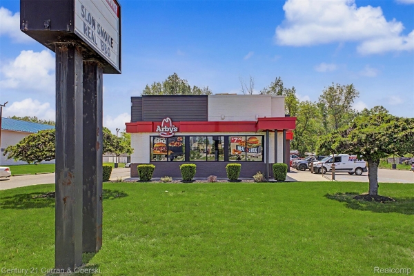 Listing Image #3 - Others for sale at 27277 Eureka Road, Taylor MI 48180