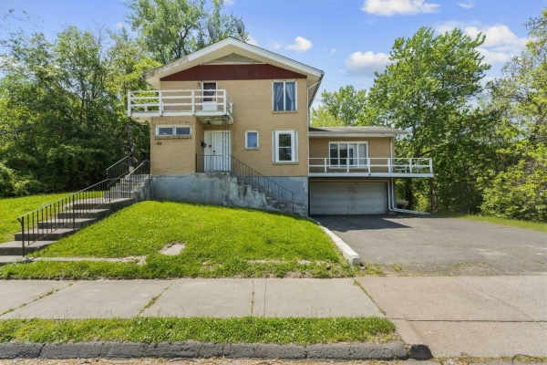 Listing Image #1 - Multi-family for sale at 193 Hampton Street, Hartford CT 06120