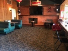 Retail for sale in Woodburn, OR