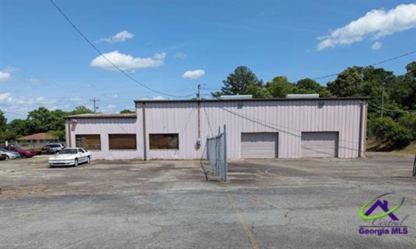 Listing Image #2 - Retail for sale at 616 N Davis Drive, Warner Robins GA 31093 Listing Image #2 - Retail for sale at 616 N Davis Drive, Warner Robins GA 31093