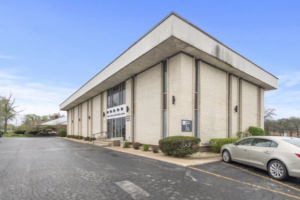 Listing Image #2 - Office for sale at 500 Ashland, Chicago Heights IL 60411