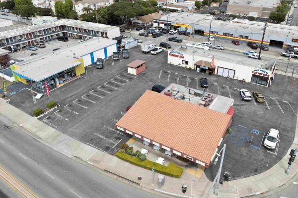 Listing Image #3 - Retail for sale at 119 E. Wooley Road; 1032 S. Oxnard Boulevard; 1060 S. Oxnard Boulevard, Oxnard CA 93030 Listing Image #3 - Retail for sale at 119 E. Wooley Road; 1032 S. Oxnard Boulevard; 1060 S. Oxnard Boulevard, Oxnard CA 93030