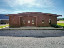 Listing Image #2 - Retail for sale at 902 S Grand Avenue, Charles City IA 50616