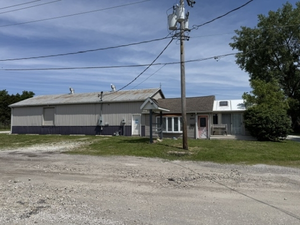 Listing Image #3 - Others for sale at 200 W Buchanan, Carlinville IL 62626 Listing Image #3 - Others for sale at 200 W Buchanan, Carlinville IL 62626