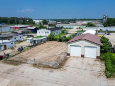 Listing Image #2 - Others for sale at 2021 Commercial Street, Waterloo IA 50702