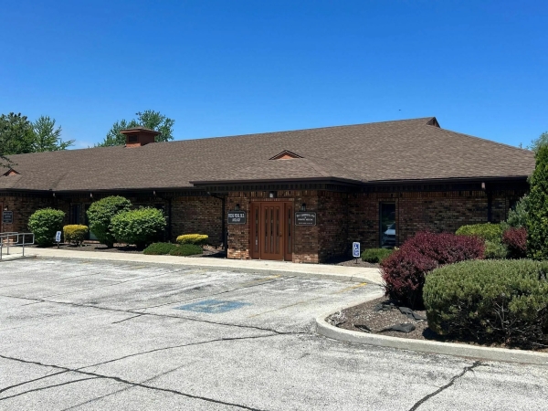 Listing Image #1 - Office for sale at 3641 Ridge Rd., Highland IN 46322