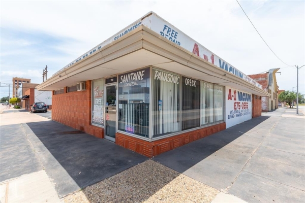 Listing Image #3 - Retail for sale at 1241 N 3rd Street, Abilene TX 79601 Listing Image #3 - Retail for sale at 1241 N 3rd Street, Abilene TX 79601