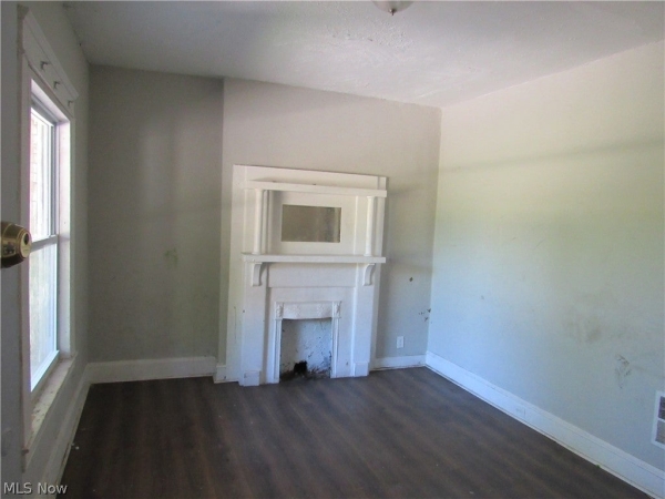 Listing Image #2 - Others for sale at 932 Wheelock Road, Cleveland OH 44103
