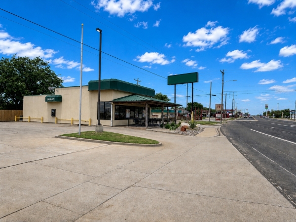 Listing Image #3 - Retail for sale at 612 North Broadway Street, Post TX 79356 Listing Image #3 - Retail for sale at 612 North Broadway Street, Post TX 79356