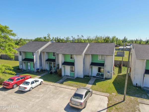 Listing Image #3 - Multi-family for sale at 5115 E 10th Street, Panama City FL 32404