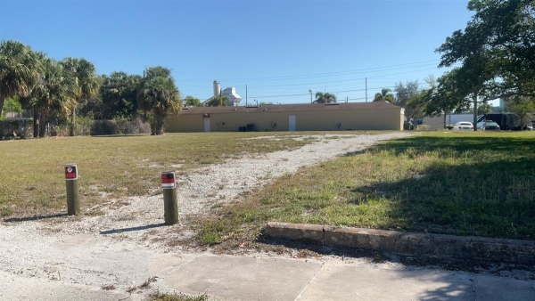 Listing Image #1 - Land for sale at 534 S 5th Street, Fort Pierce FL 34950