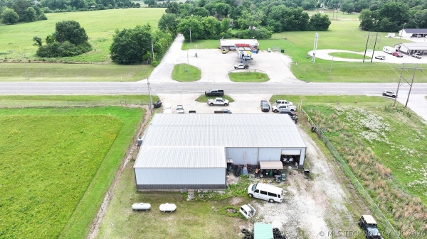 Listing Image #2 - Retail for sale at 802 Thornton Street, Vian OK 74937