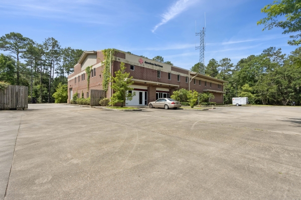 Listing Image #1 - Office for sale at 300 Ashland Way, Madisonville LA 70447 Listing Image #1 - Office for sale at 300 Ashland Way, Madisonville LA 70447