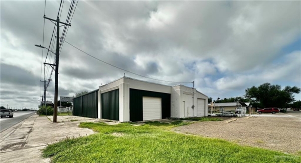 Listing Image #1 - Industrial for sale at 611 E US Highway Business 83, Alamo TX 78516 Listing Image #1 - Industrial for sale at 611 E US Highway Business 83, Alamo TX 78516
