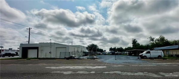 Listing Image #2 - Industrial for sale at 611 E US Highway Business 83, Alamo TX 78516 Listing Image #2 - Industrial for sale at 611 E US Highway Business 83, Alamo TX 78516