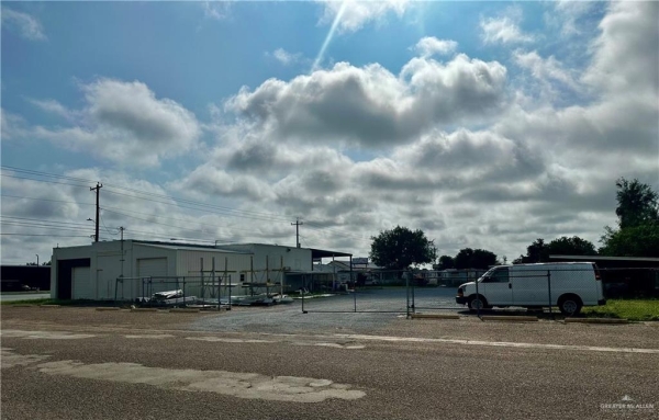 Listing Image #3 - Industrial for sale at 611 E US Highway Business 83, Alamo TX 78516 Listing Image #3 - Industrial for sale at 611 E US Highway Business 83, Alamo TX 78516
