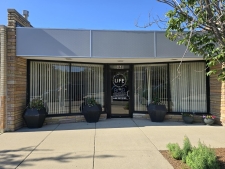 Retail for sale in Skokie, IL