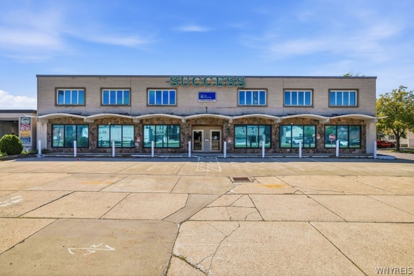 Listing Image #2 - Office for sale at 2718 Elmwood Avenue, Tonawanda NY 14217 Listing Image #2 - Office for sale at 2718 Elmwood Avenue, Tonawanda NY 14217