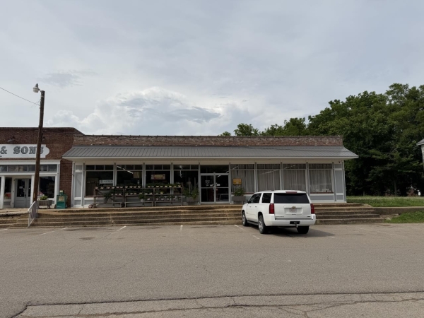 Listing Image #4 - Business for sale at 110 - 114 Dogwood Avenue (Multiple Addresses), Middleton TN 38052