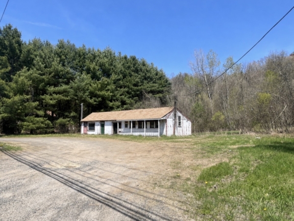 Listing Image #1 - Farm for sale at 115 Sturbridge Rd, Brimfield MA 01010 Listing Image #1 - Farm for sale at 115 Sturbridge Rd, Brimfield MA 01010