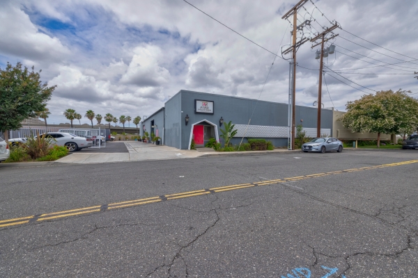 Listing Image #1 - Industrial for sale at 1845 S Lewis St, Anaheim CA 92805 Listing Image #1 - Industrial for sale at 1845 S Lewis St, Anaheim CA 92805