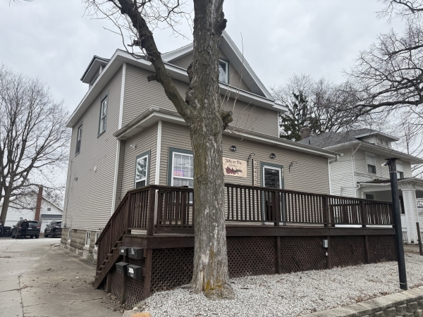 Listing Image #3 - Others for sale at 1410 S Main Street, Bloomington IL 61701
