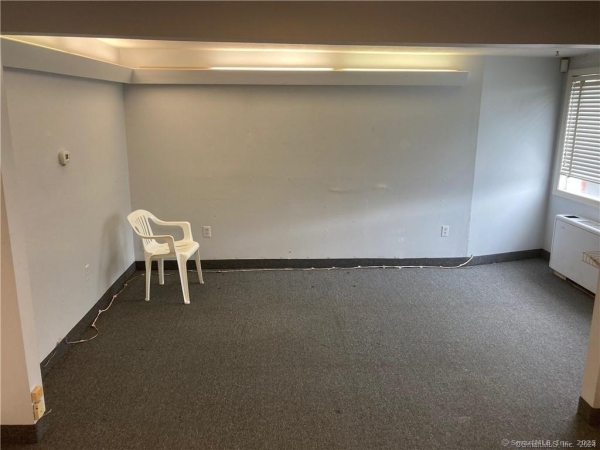 Listing Image #3 - Others for sale at 624 Talcottville Road 3, Vernon CT 06066